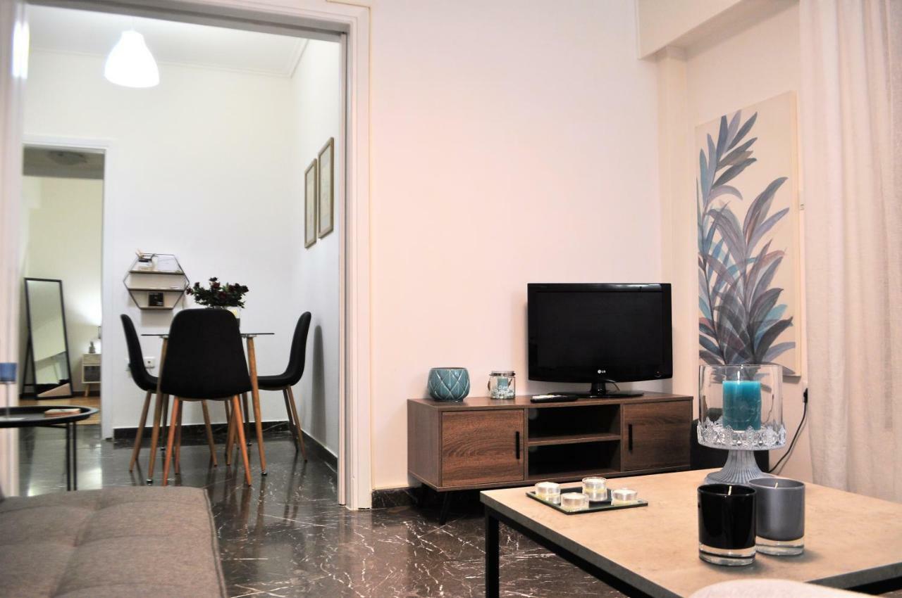 Nadia'S Apartment , Афины Экстерьер фото