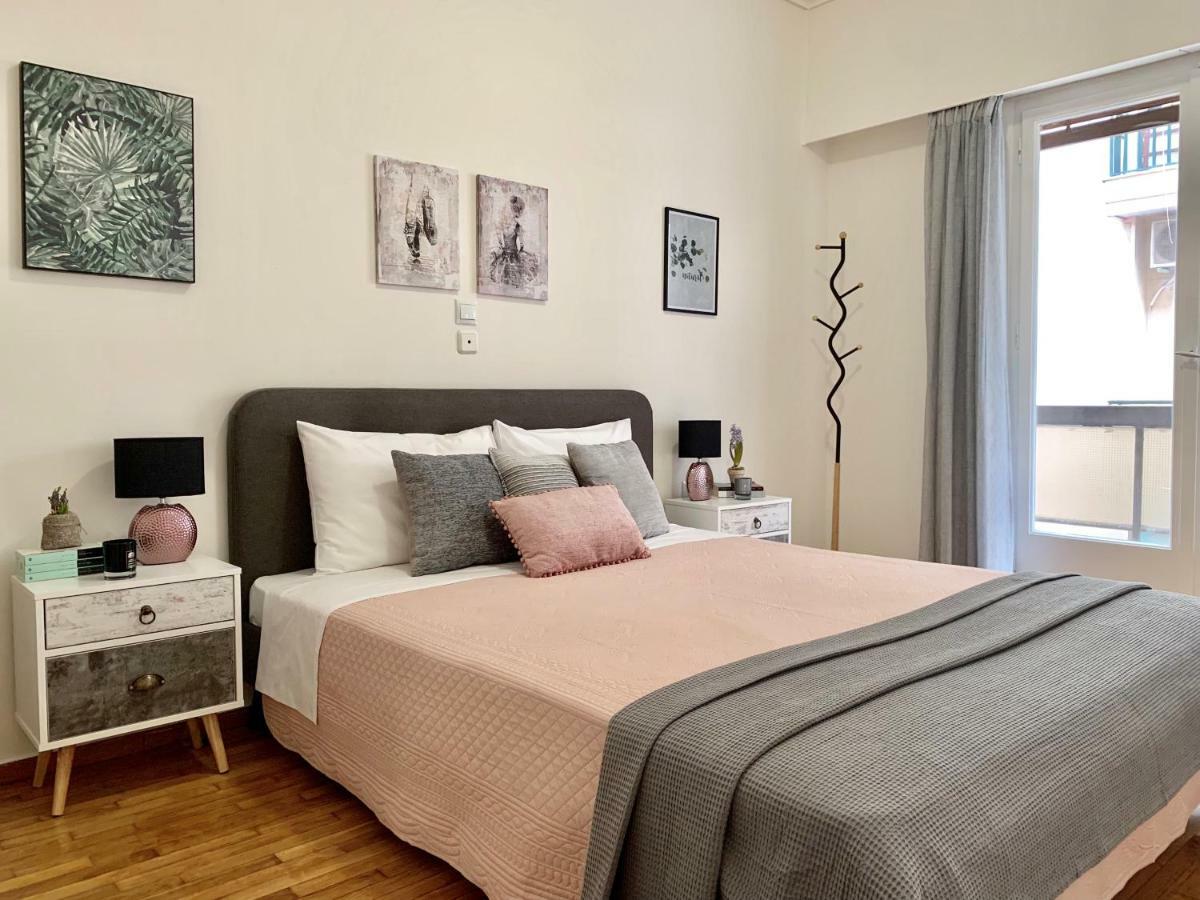 Nadia'S Apartment , Афины Экстерьер фото